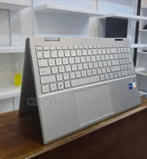 New Laptop HP Pavilion 15-Cs3063cl 18GB Intel Core I5 SSD 512GB