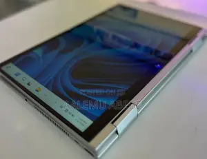 New Laptop HP Envy X360 8GB Intel Core I7 SSD 512GB