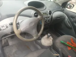 Toyota Vitz 1999 Silver