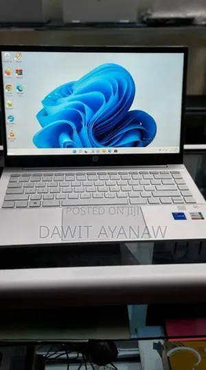 New Laptop HP Pavilion 14 8GB Intel Core I7 SSD 512GB