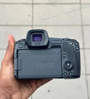 Camera Canon R With Silver Ring