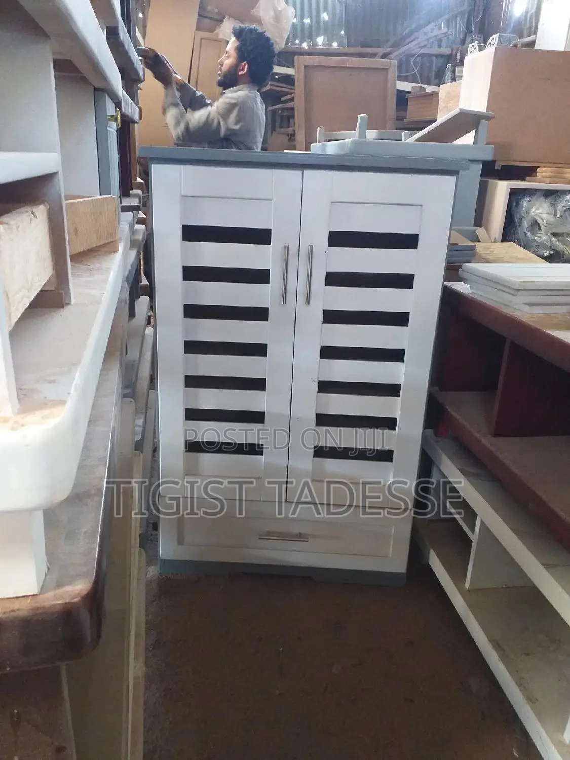 የጫማ መደርደርያ 80*120cm