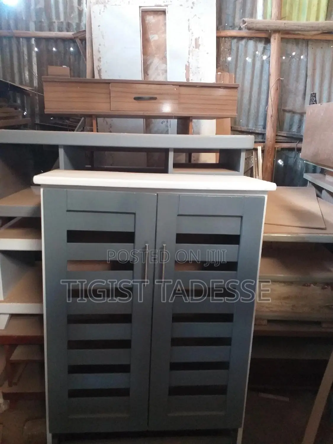 የጫማ መደርደርያ 80*120cm