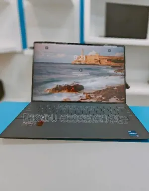 New Laptop Dell XPS 15 32GB Intel Core i7 SSD 512GB