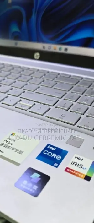 New Laptop HP Pavilion 15 8GB Intel Core i5 SSD 512GB