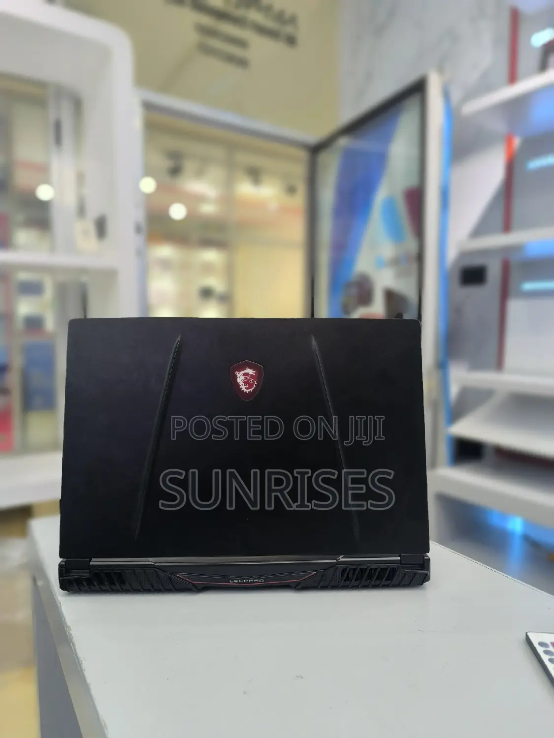 New Laptop MSI GP75 Leopard 16GB Intel Core I7 SSD 512GB