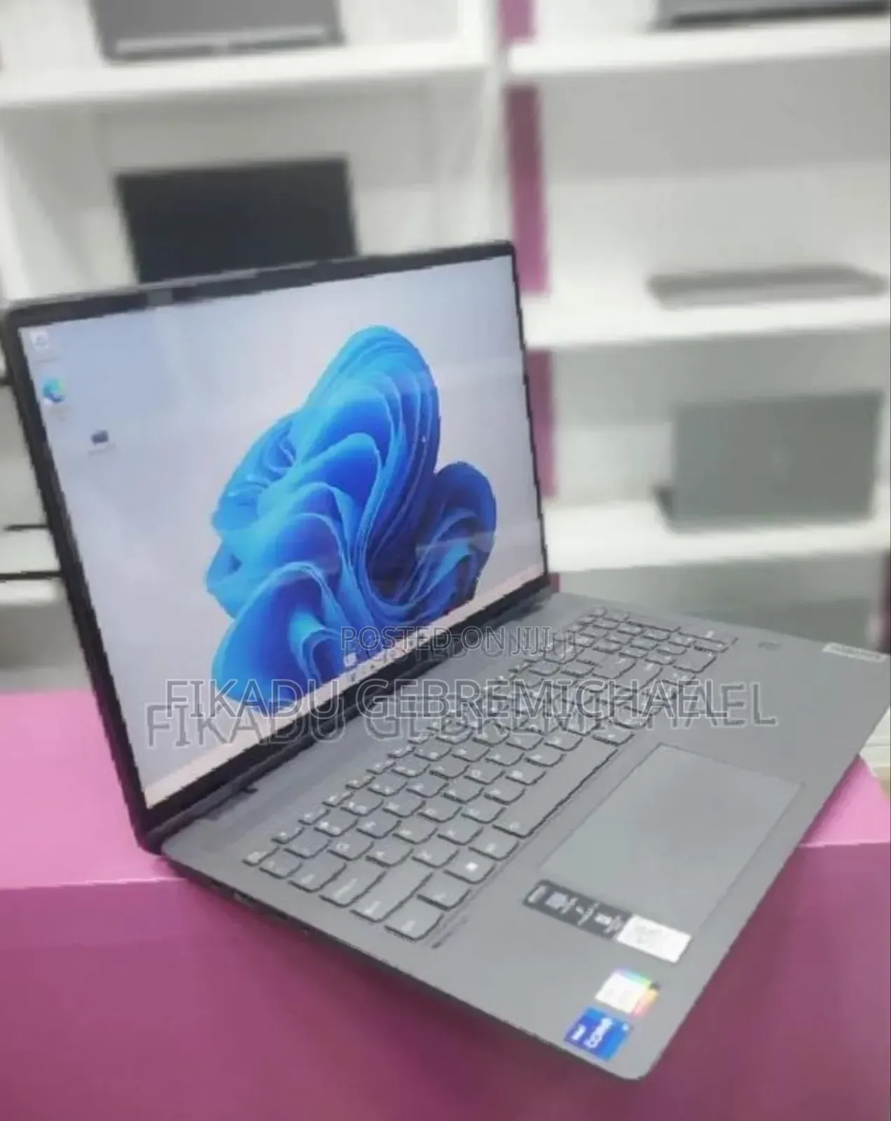 New Laptop Lenovo Flex 5 16GB Intel Core i7 SSD 512GB