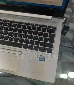 New Laptop HP EliteBook 830 G5 8GB Intel Core i5 SSD 256GB