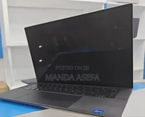 New Laptop Dell 16GB Intel Core I7 SSD 512GB