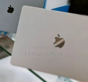 New Laptop Apple MacBook Pro 2022 M2 8GB Apple M2 SSD 256GB