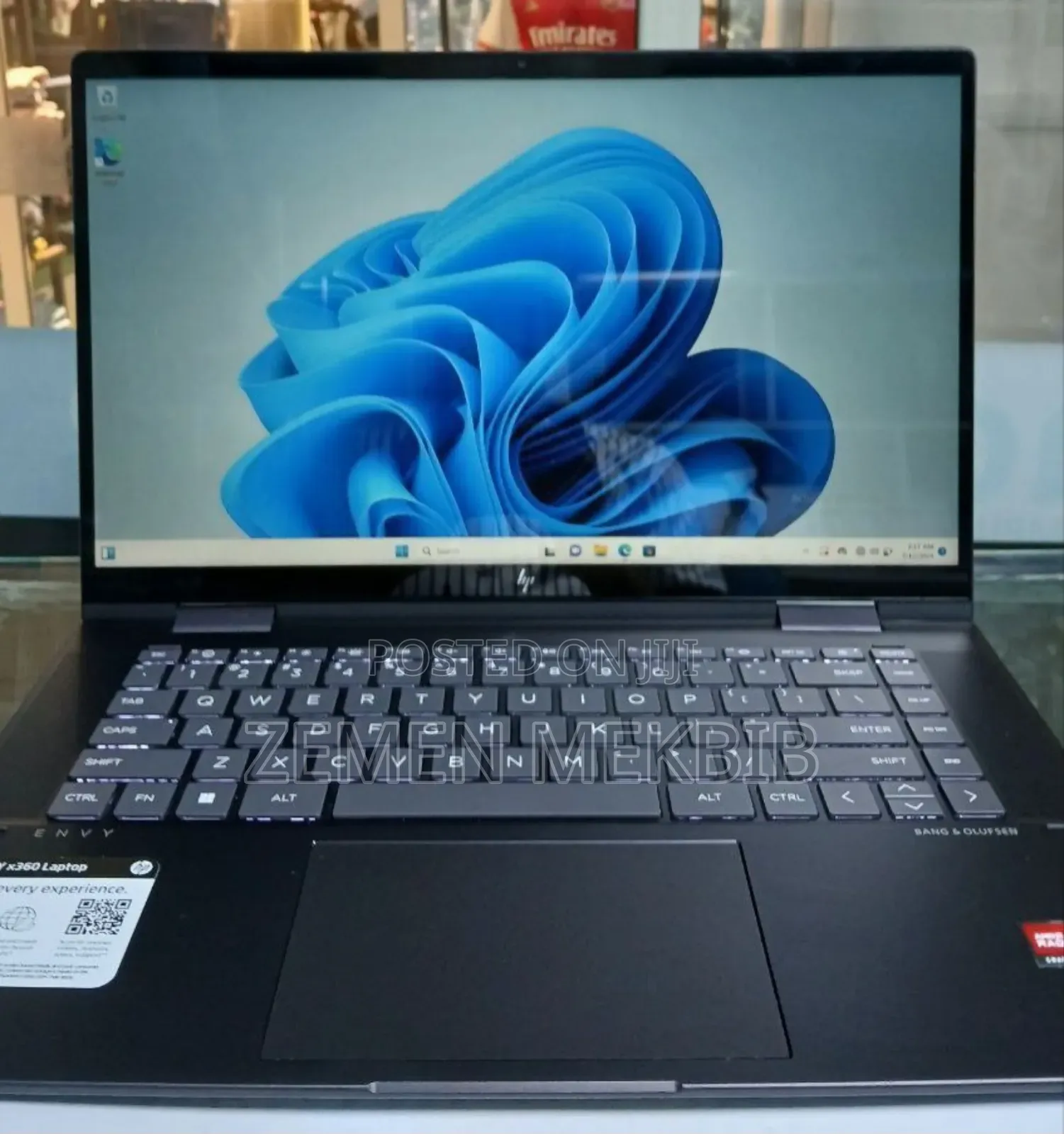 New Laptop HP Envy X360 8GB AMD Ryzen 5 SSD 512GB