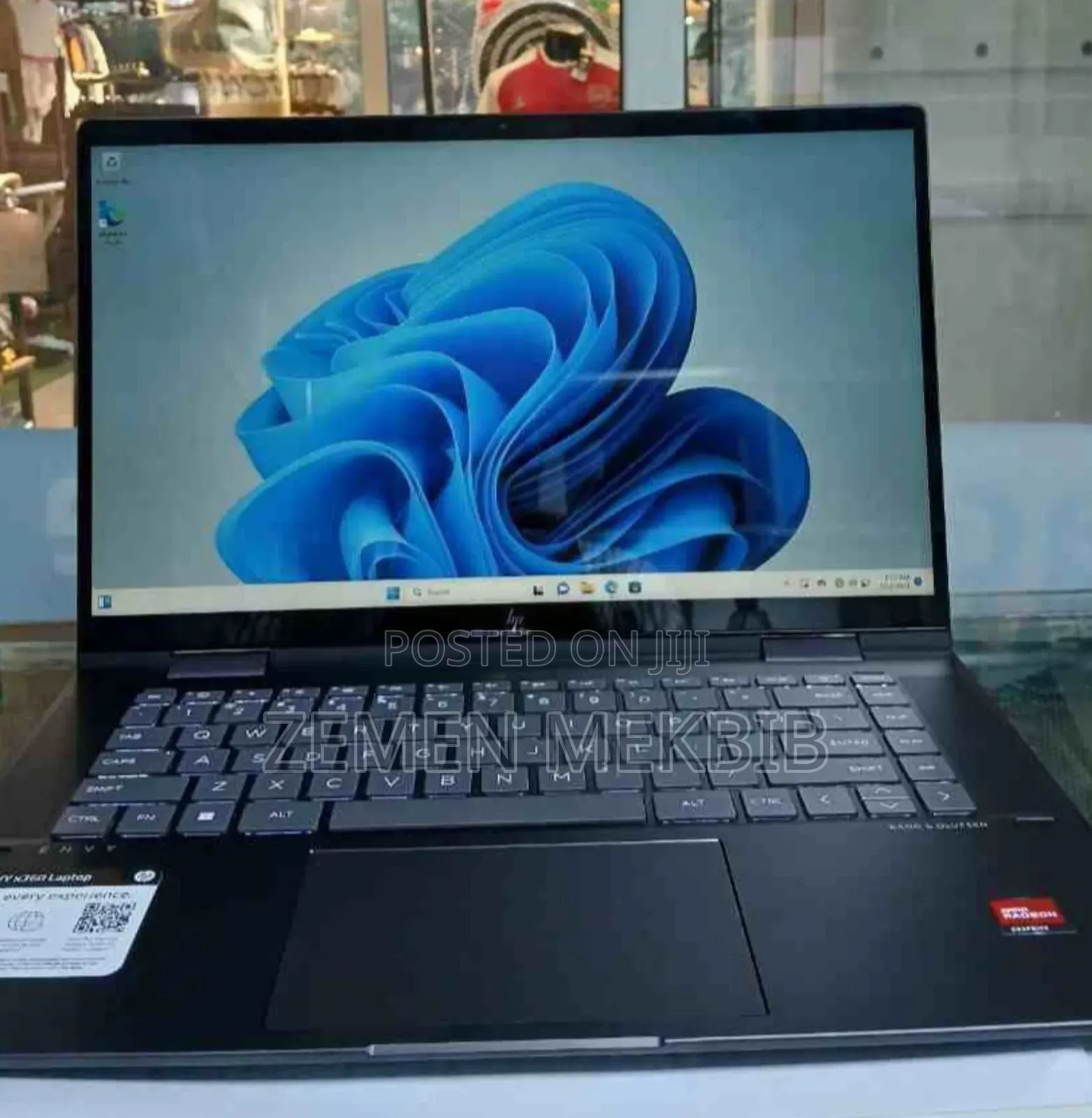 New Laptop HP Envy X360 8GB AMD Ryzen 5 SSD 512GB