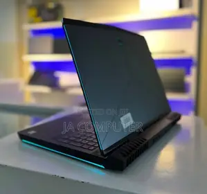 New Laptop Alienware M17x R2 32GB Intel Core I7 HDD+SSD 1.5T