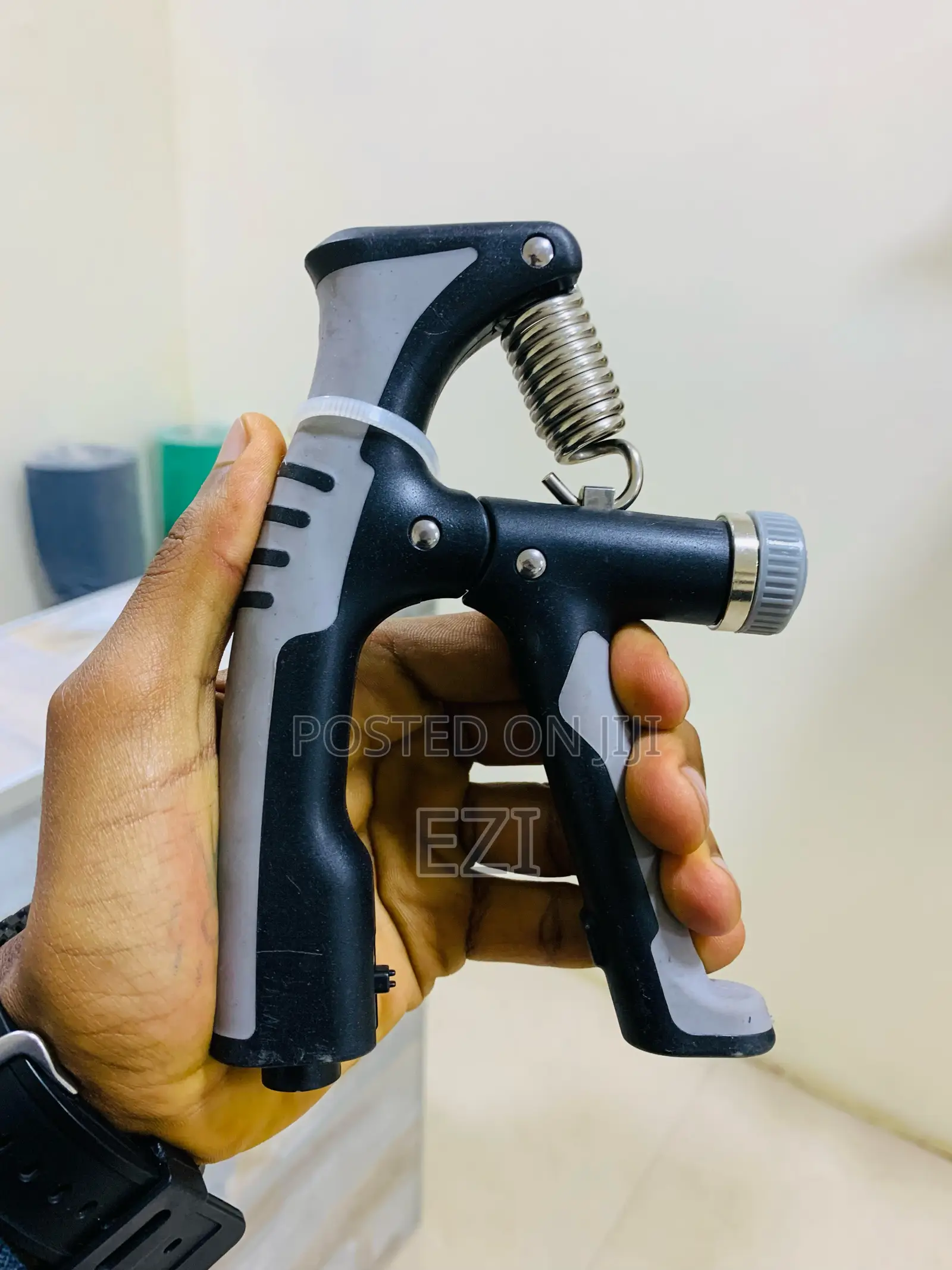 100 Kg Resistant Hand Grip.