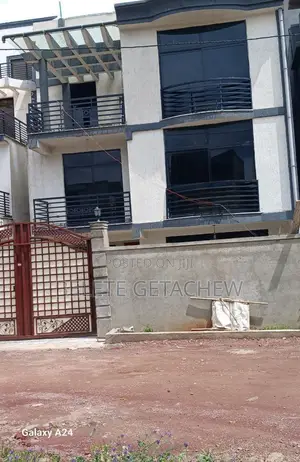 7bdrm House in Ayat Diaspora G+2,, Bole for sale