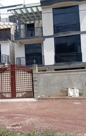 7bdrm House in Ayat Diaspora G+2,, Bole for sale