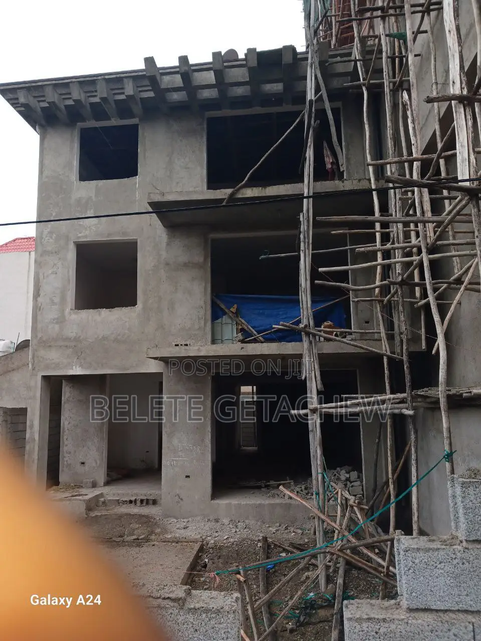 7bdrm House in Ayat, G+2, Bole for sale