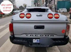 Toyota Tacoma 2020 Silver