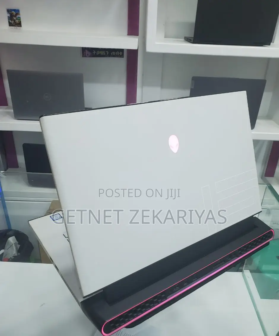New Laptop Alienware M17x R2 16GB Intel Core I7 SSD 512GB