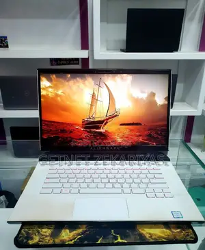 New Laptop Alienware M17x R2 16GB Intel Core I7 SSD 512GB