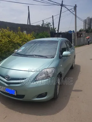 Toyota Belta 2007 Ivory