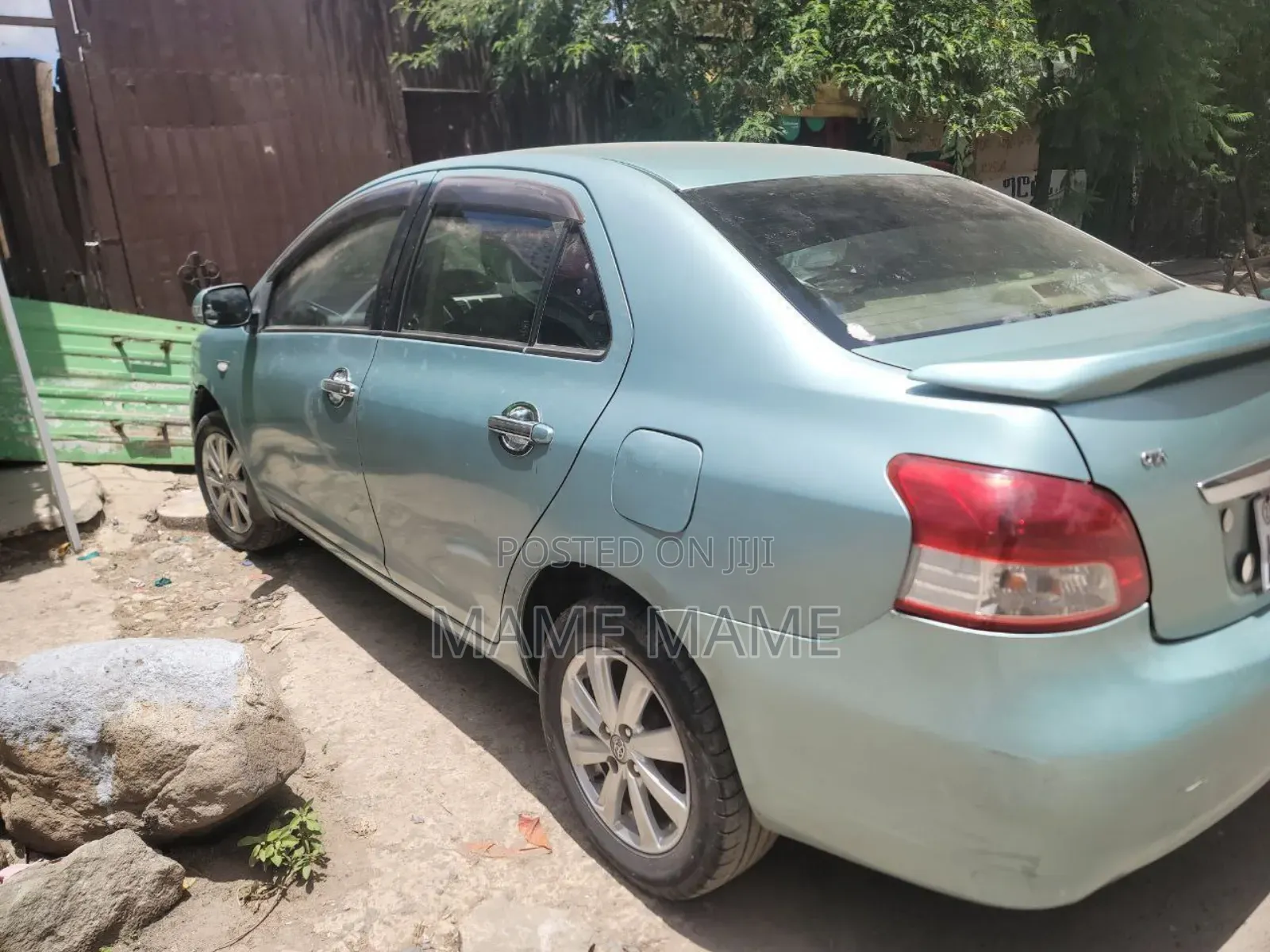 Toyota Belta 2007 Ivory