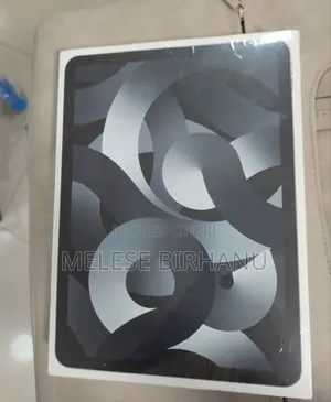 Photo - New Apple iPad 9.7 256 GB Silver