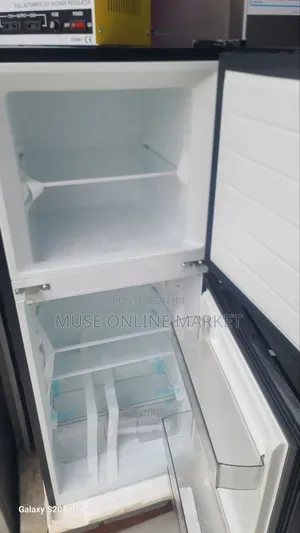 Midea Refrigerator 187
