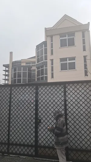 Photo - 13bdrm House in Addis Abeba, Bole for rent