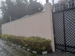 13bdrm House in Addis Abeba, Bole for rent
