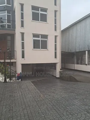 13bdrm House in Addis Abeba, Bole for rent