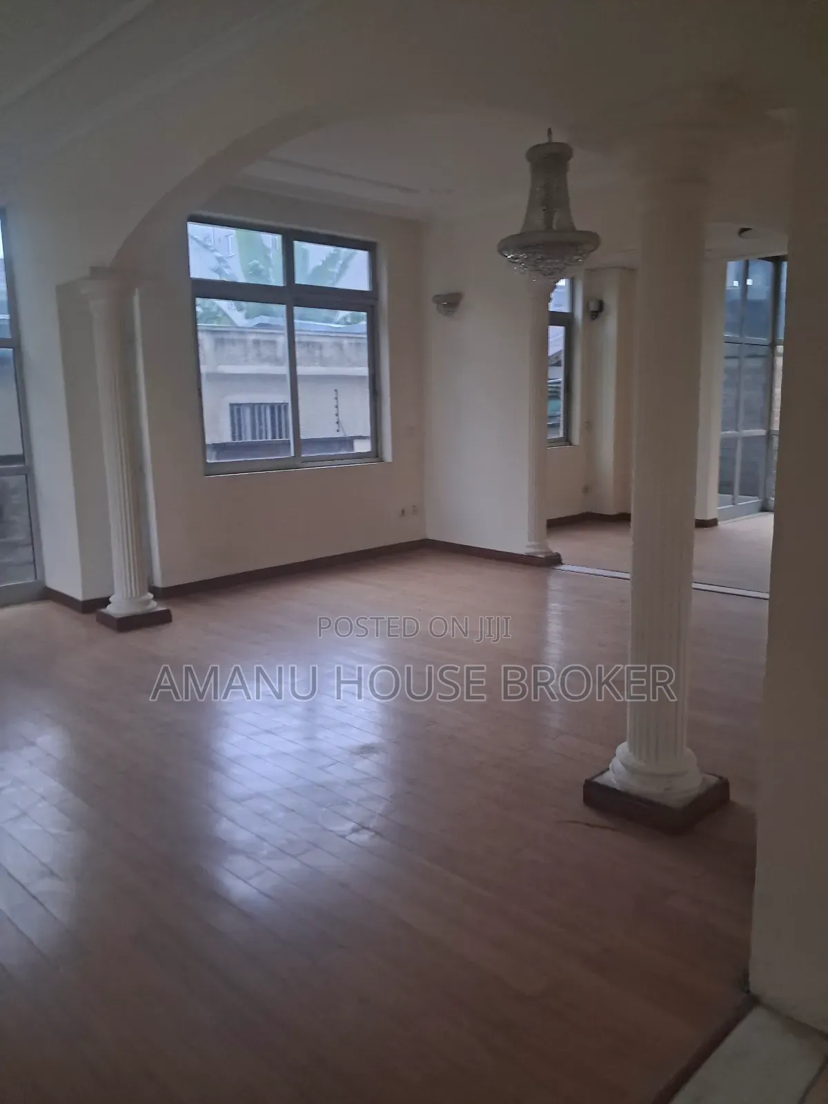 13bdrm House in Addis Abeba, Bole for rent