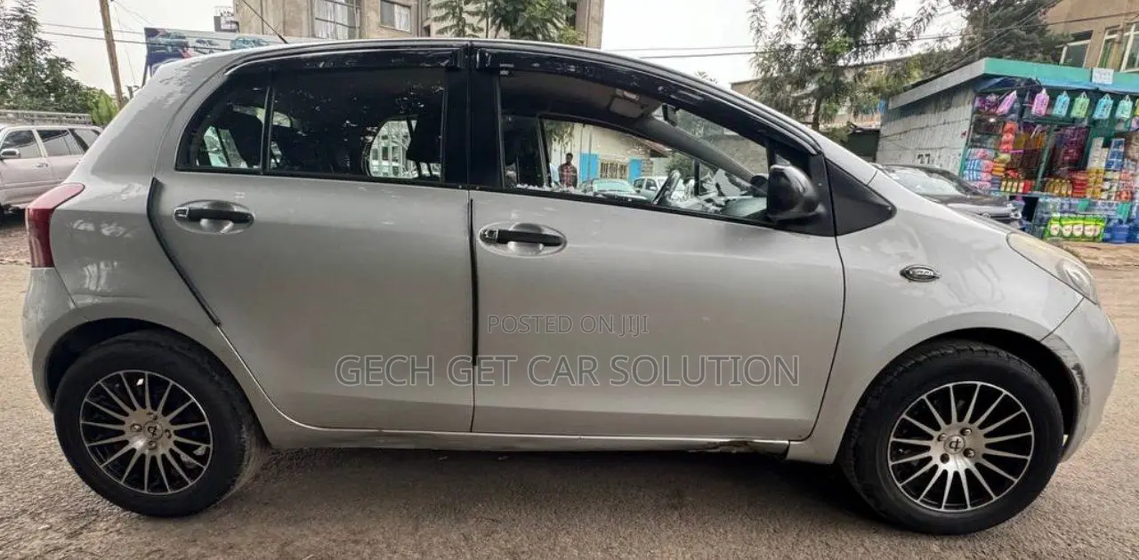 Toyota Yaris 2007 Silver