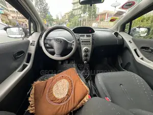Toyota Yaris 2007 Silver