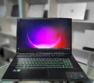 New Laptop MSI Crosshair 17 16GB Intel Core I7 SSD 512GB