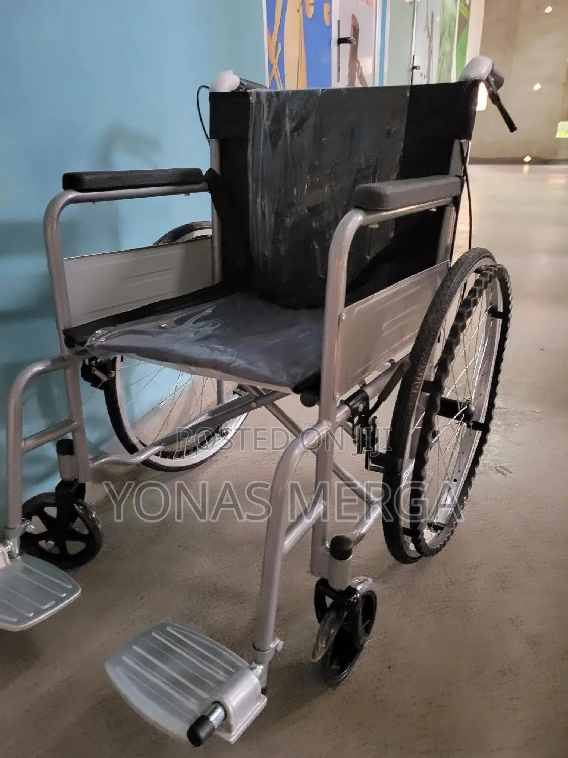 Wheelchair,Suitable for Seniors and Disabled/Indoor Outdoor