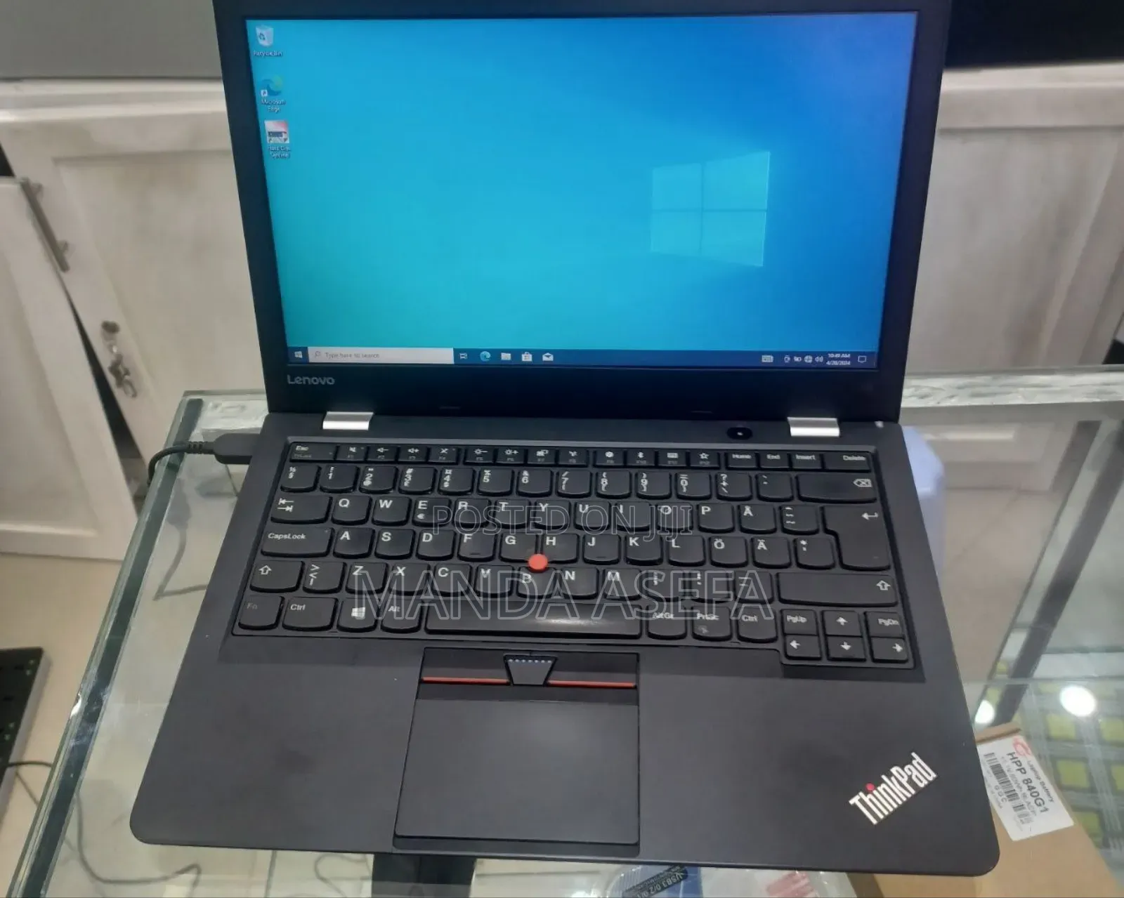 New Laptop Lenovo ThinkPad Yoga 8GB Intel Core I5 HDD 1T