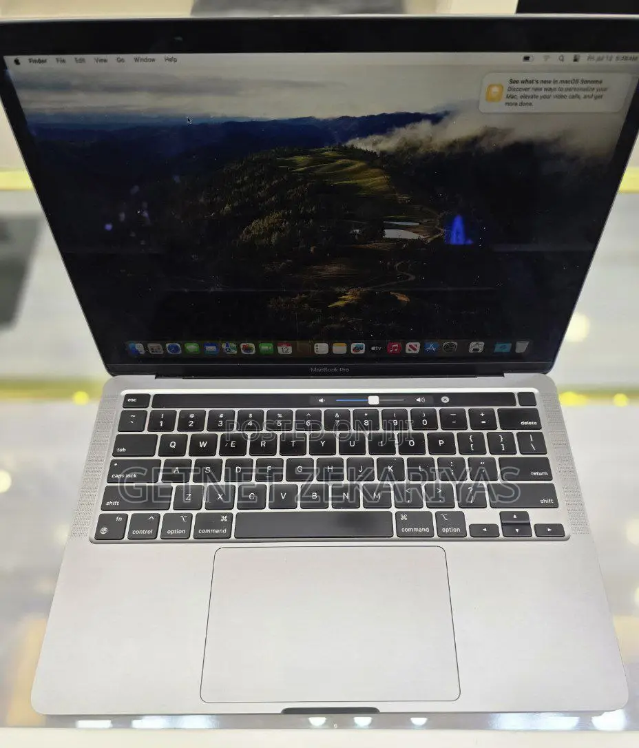 New Laptop Apple MacBook Pro M1 8GB Apple M1 Pro SSD 512GB