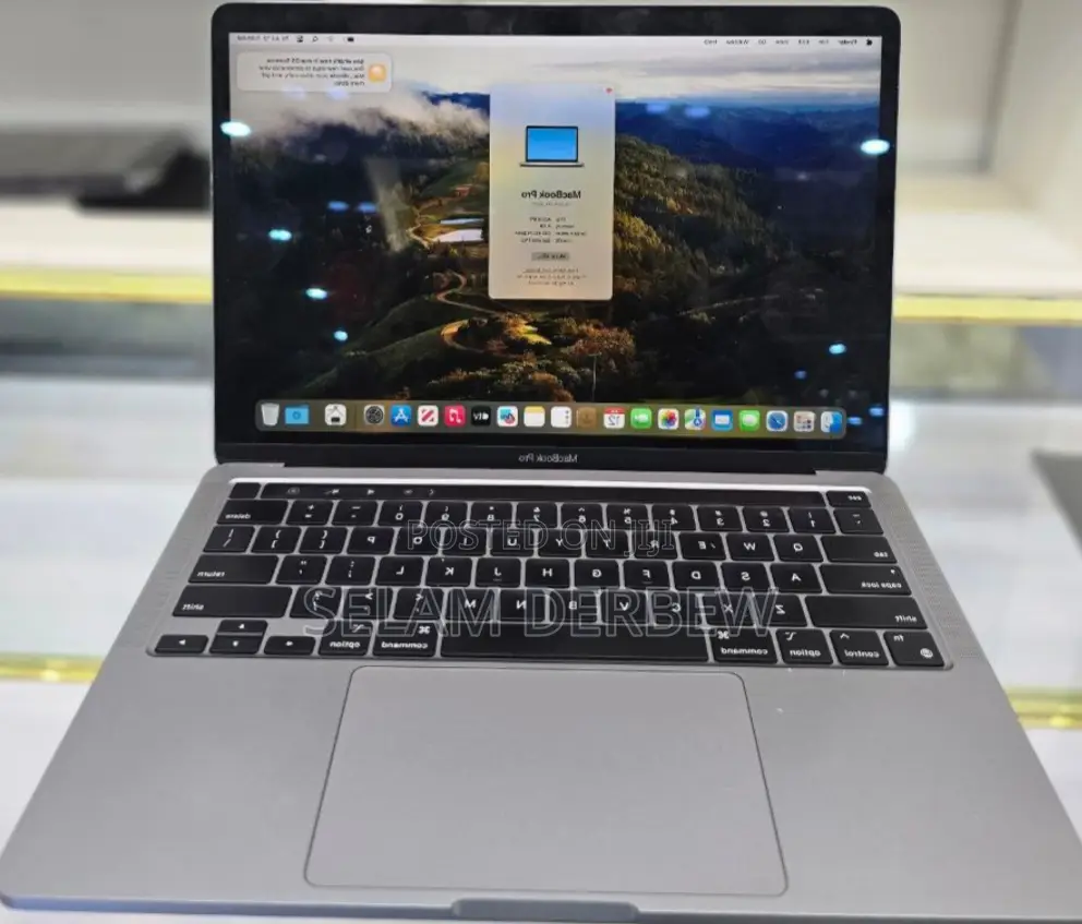 New Laptop Apple MacBook Pro M1 8GB Apple M1 Pro SSD 512GB