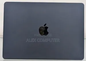 New Laptop Apple MacBook Air 2022 M2 8GB Apple M2 SSD 256GB