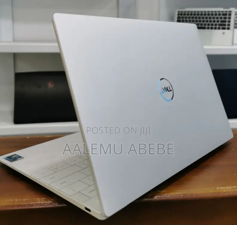 New Laptop Dell XPS 13 32GB Intel Core I7 SSD 1T