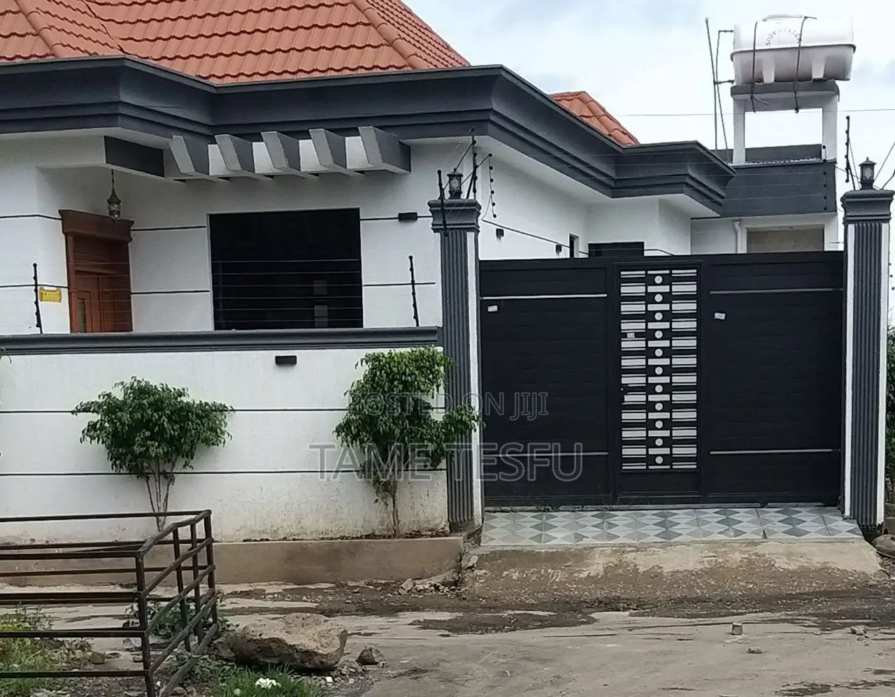 Furnished 3bdrm House in Summit, Bole for sale