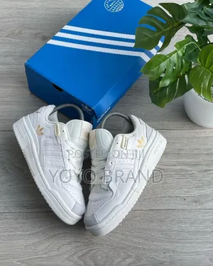 Photo - Adidas Forum