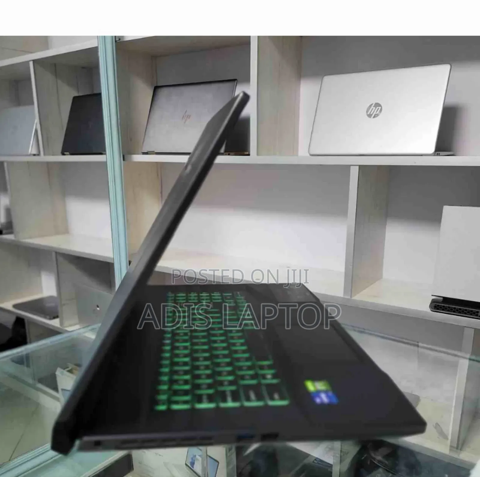 New Laptop MSI Crosshair 17 16GB Intel Core I7 SSD 512GB