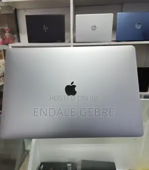 Photo - New Laptop Apple MacBook Pro 2019 32GB Intel Core I7 SSD 512GB