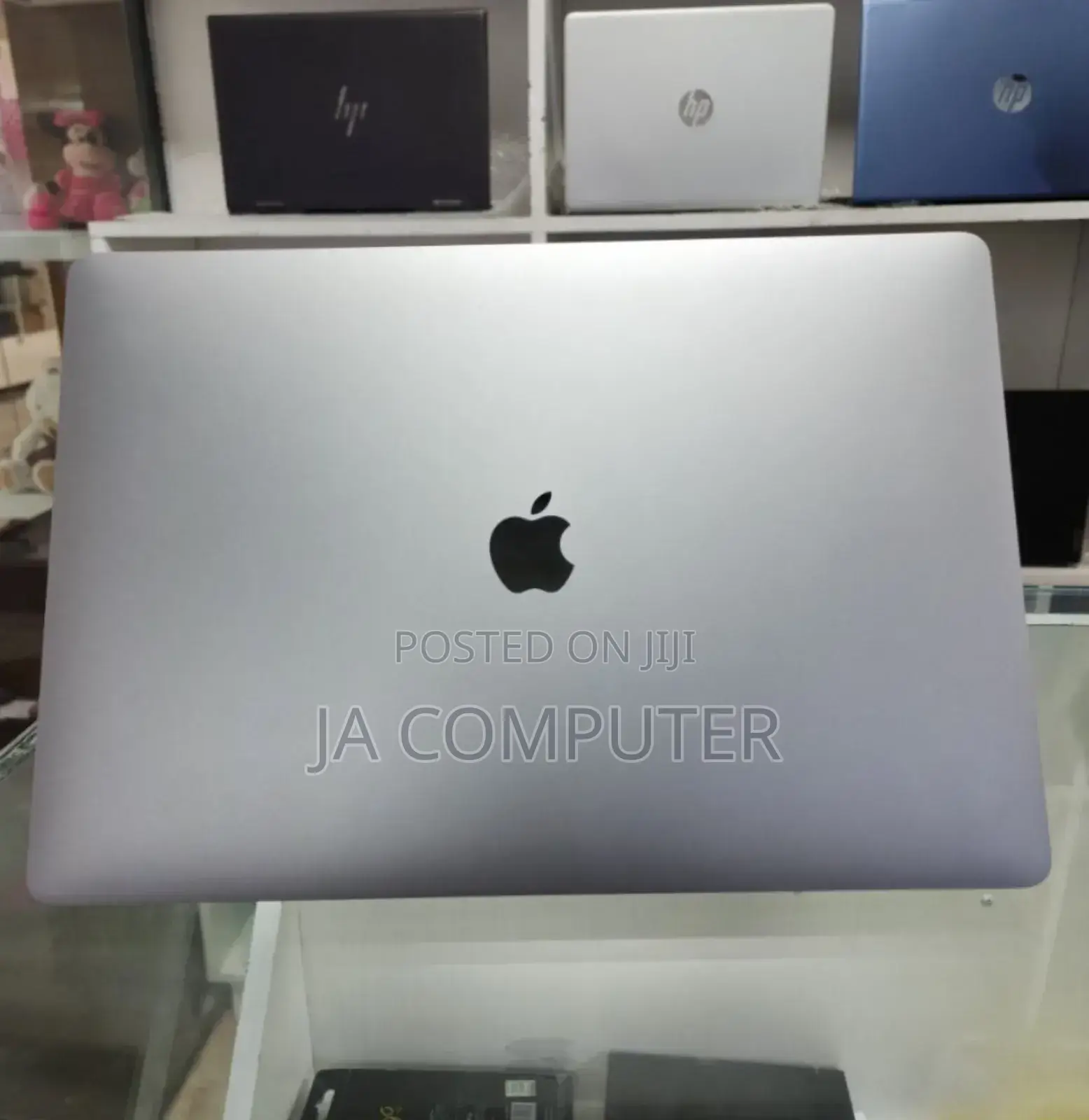 New Laptop Apple MacBook Pro 2019 32GB Intel Core I9 SSD 512GB