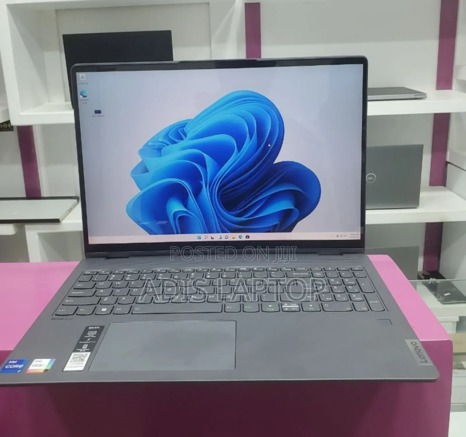 New Laptop Lenovo IdeaPad Yoga 13 16GB Intel Core I7 SSD 512GB