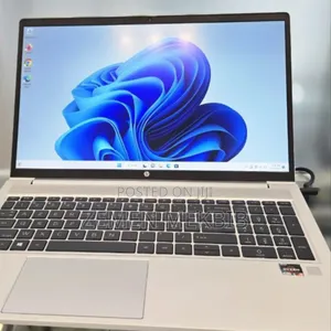 New Laptop HP 8GB AMD Ryzen 5 SSD 256GB