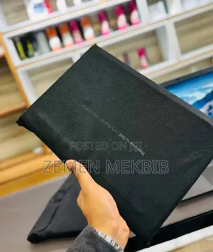 New Laptop Dell Latitude 5310 8GB Intel Core I7 HDD 1T