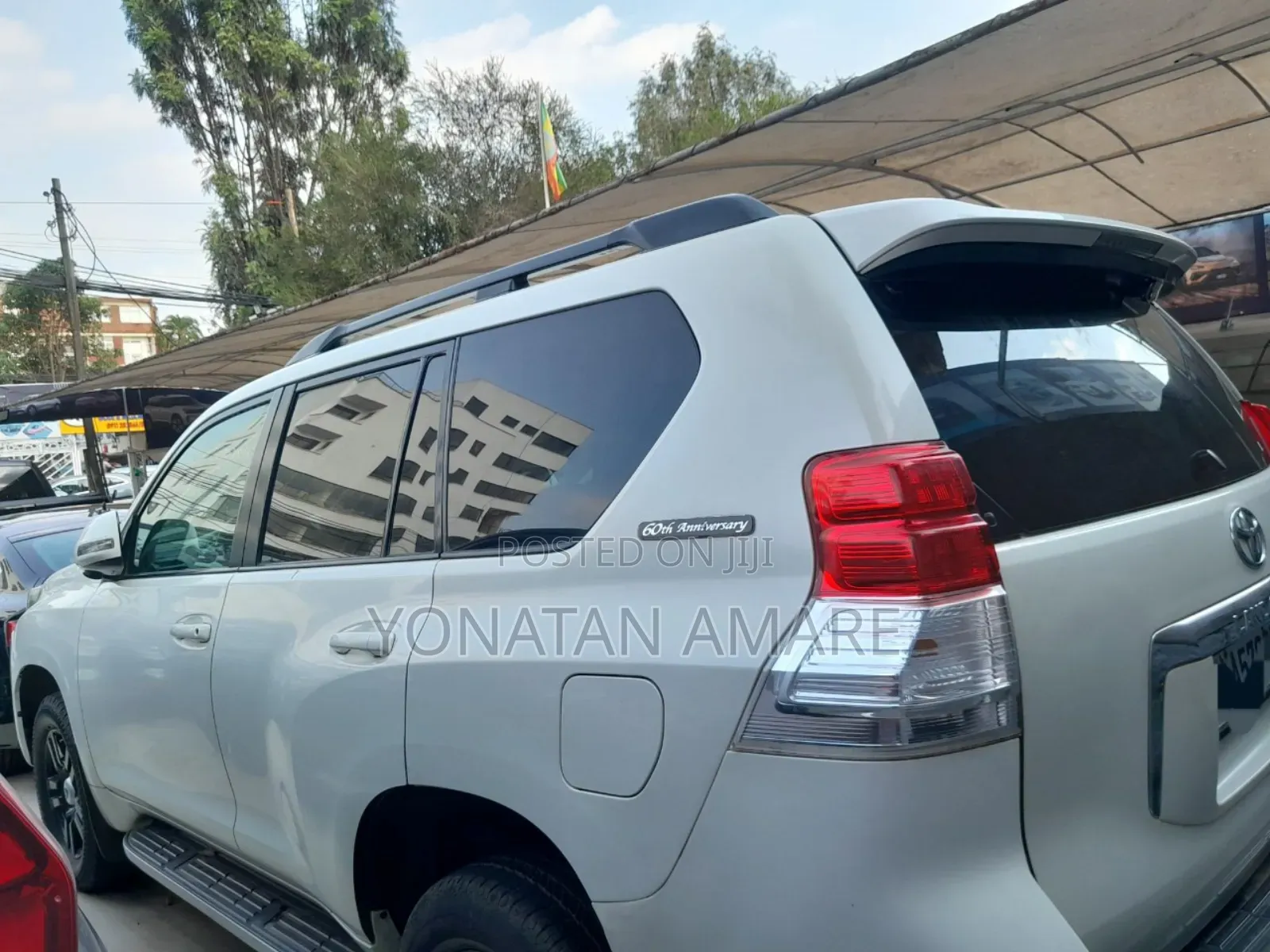 Toyota Land Cruiser Prado 2011 White